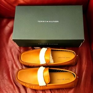 Tommy Hilfiger Burnished Brown Faux Leather Driving Shoes Size 10